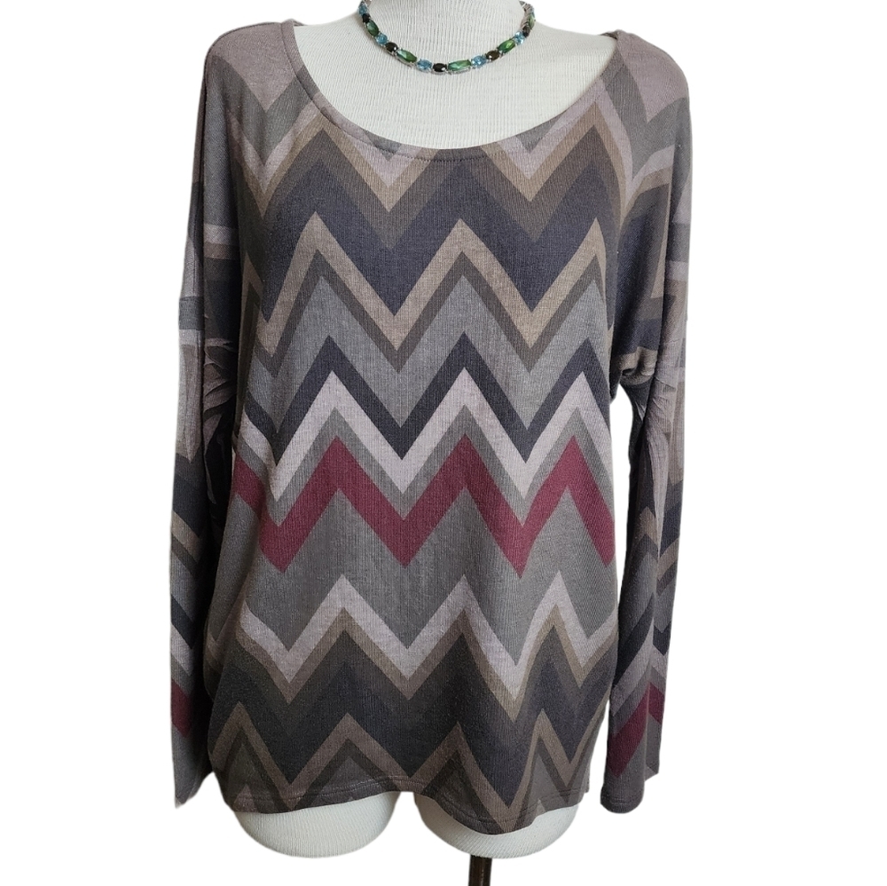 Enti Glamour Long Sleeve Scoop Neck Chevron Print Very Soft Women's Top Size L